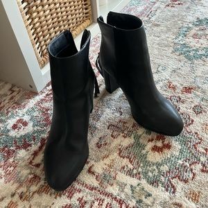 Forever 21 Booties Size 10